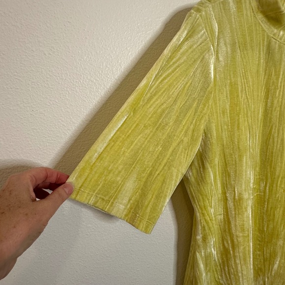 Pilcro Textured Velvet Mock Neck‎ Short Sleeve Top Shirt Size L Citron Yellow - Picture 4 of 7